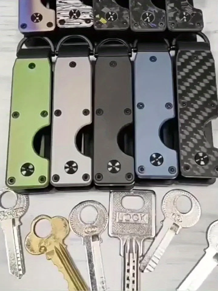 Compact Aluminum Keychain Holder: Sleek & Durable Design