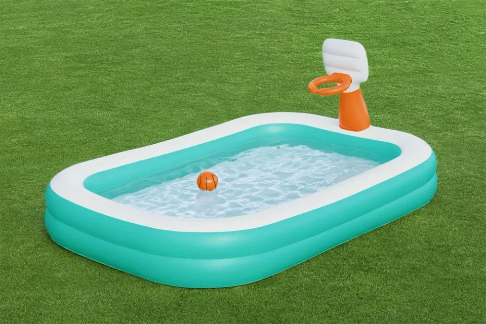 Dunk n' Splash Inflatable Family Pool