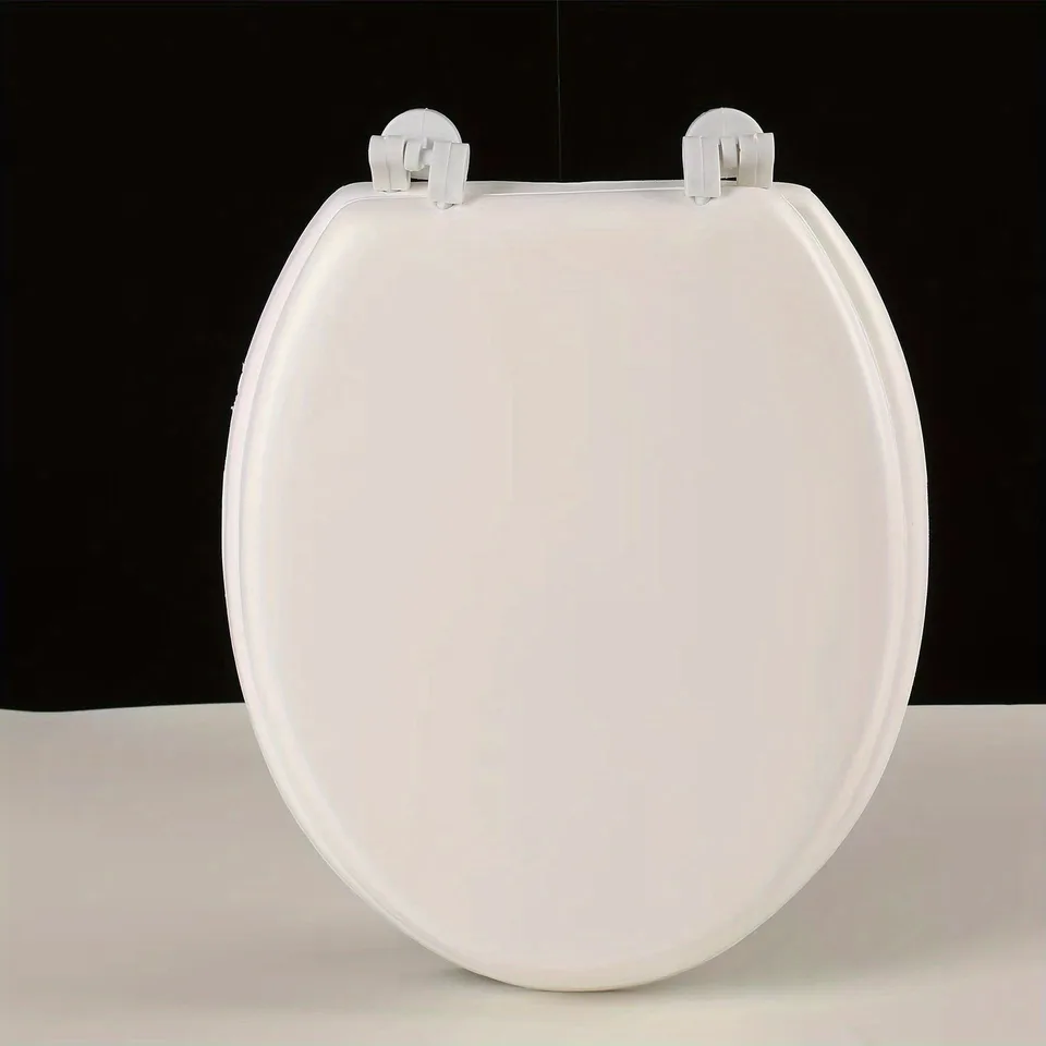 Silent-Closing Toilet Seat with Non-Slip Grip